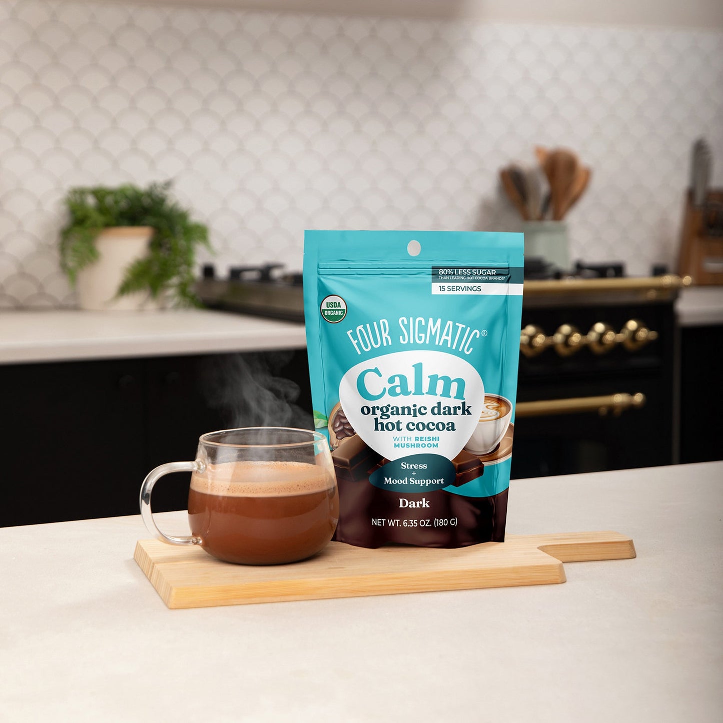 calm-dark-hot-cocoa-o5 calm-cocoa-dark-lifestyle-2026-1.jpg